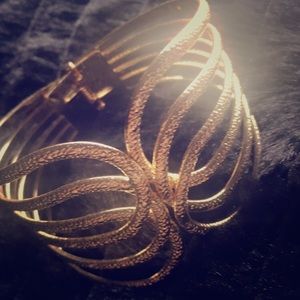 Cleopatra Bangle